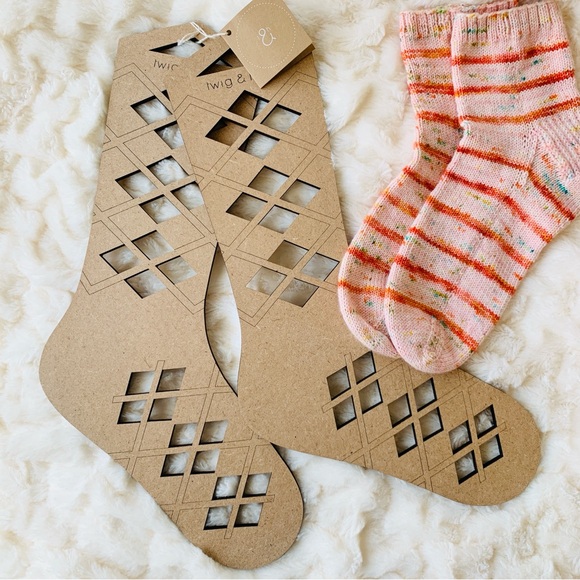 KNITTING SOCK BLOCKERS by Twig & Horn Sz M - Picture 2 of 9